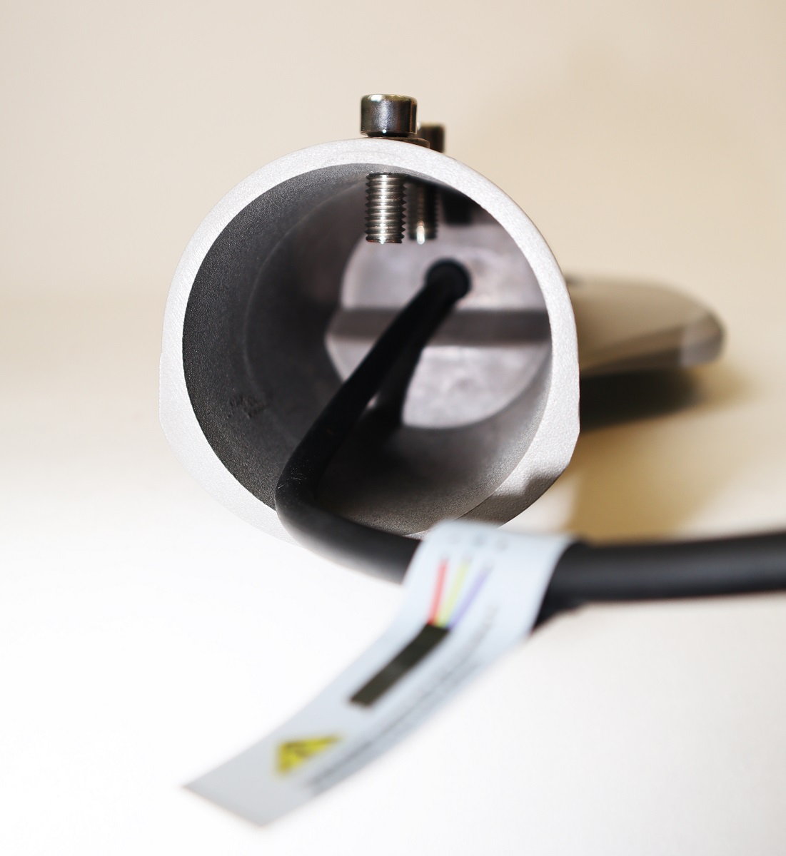 Уличный светодиодный консольный светильник i-Watt i-15102 3