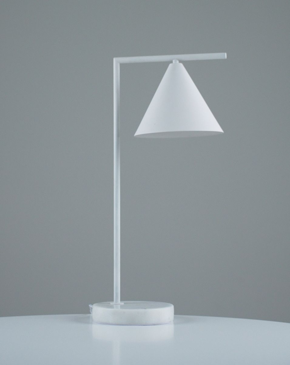 Настольная лампа Moderli Omaha V11063-1T 5