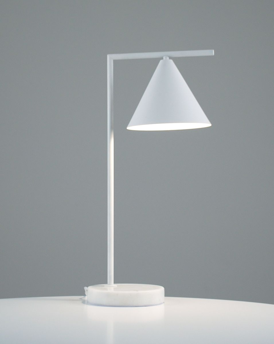 Настольная лампа Moderli Omaha V11063-1T 4