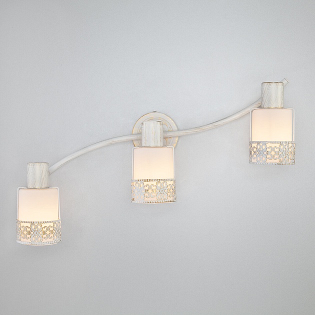 Настенный светильник Eurosvet 20025/3 белый с золотом Фото № 