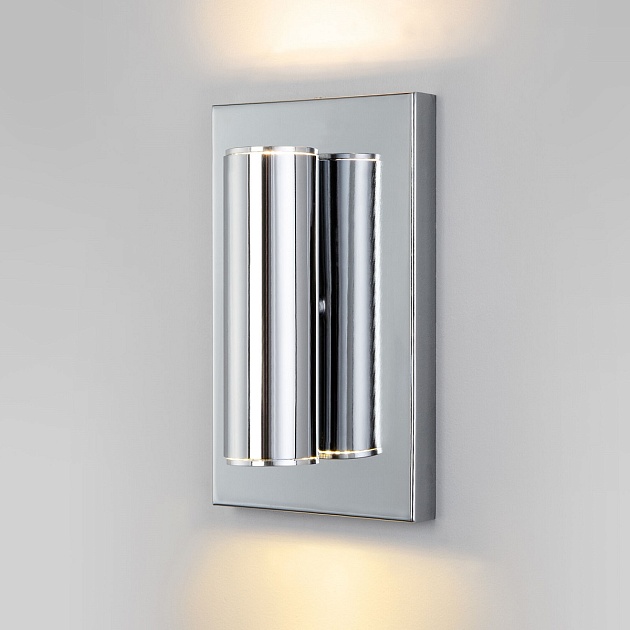 Настенный светильник Eurosvet Adamson 70142/2 хром изображение Настенный светильник Eurosvet Adamson 70142/2 хром Фото №