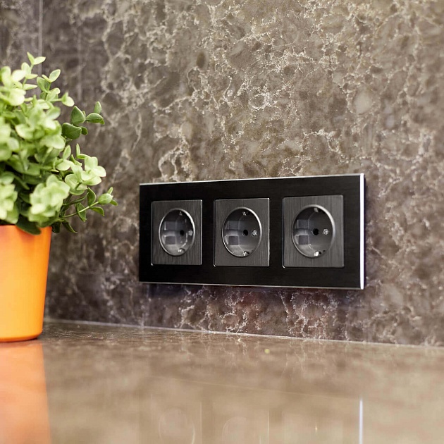 Розетка с заземлением Werkel графит рифленый W1171004 4690389158629 Фото № 3