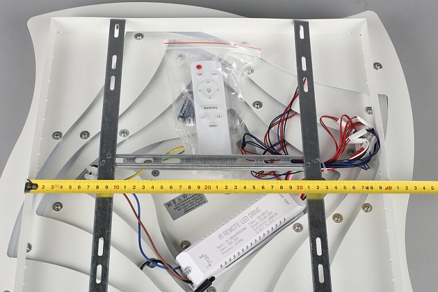 Потолочная светодиодная люстра Omnilux Benevello OML-07807-248 изображение 7 Потолочная светодиодная люстра Omnilux Benevello OML-07807-248 Фото № 7