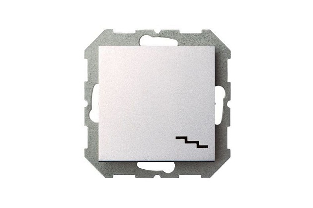 Переключатель одноклавишный Liregus Epsilon серебро 28-177 изображение 3 Переключатель одноклавишный Liregus Epsilon серебро 28-177 Фото № 3