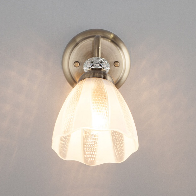 Настенный светильник Eurosvet 30155/1 античная бронза изображение 3 Настенный светильник Eurosvet 30155/1 античная бронза Фото № 3