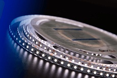 Светодиодная влагозащищенная лента DesignLed 9,6W/m 120LED/m 3528SMD нейтральный белый 5M 001132 3