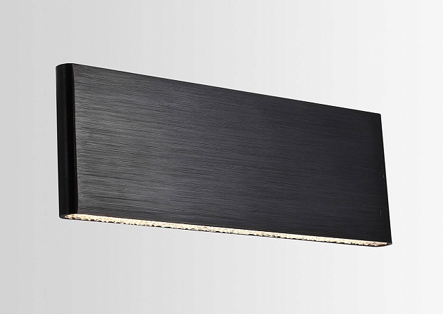 Настенный светильник Lucia Tucci Aero W205 Nero LED Фото № 