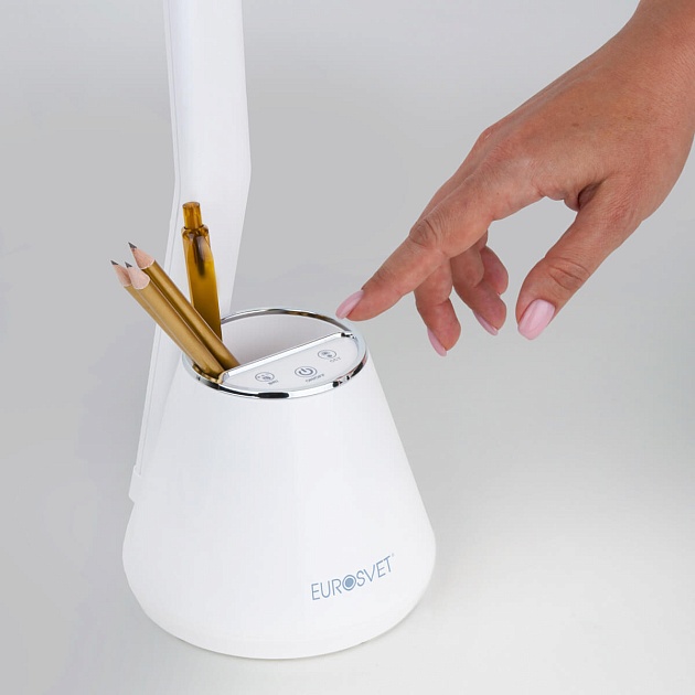 Настольная лампа Eurosvet Office 80421/1 белый Фото № 3