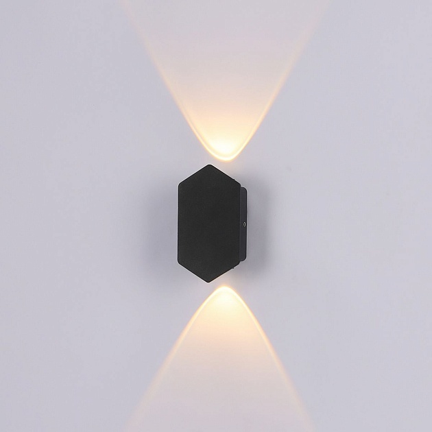 Уличный настенный светодиодный светильник Escada 30004P/03Led изображение 4 Уличный настенный светодиодный светильник Escada 30004P/03Led Фото № 4