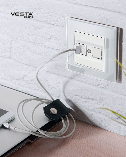 Розетка USB Vesta-Electric Exclusive White белый FRZ00050501BEL Фото № 4