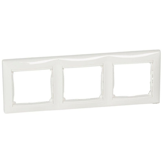 Рамка 3-постовая Legrand Valena белая 694242 Фото № 