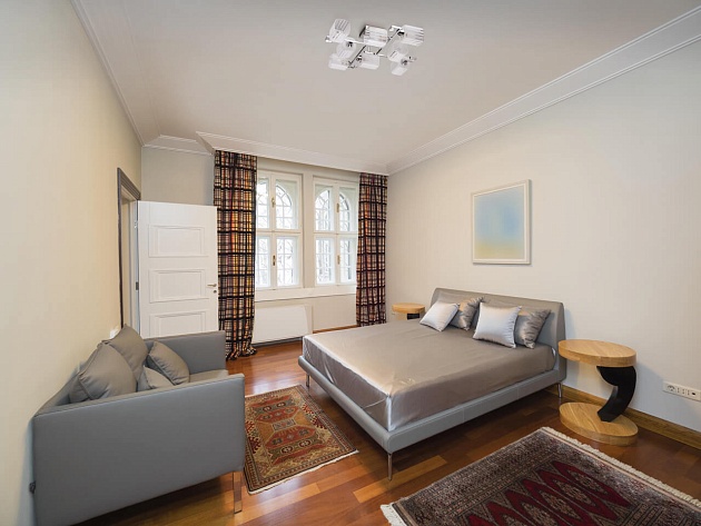 Потолочная люстра De Markt Тетро 673013008 изображение 2 Потолочная люстра De Markt Тетро 673013008 Фото № 2